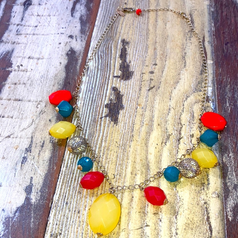 21” TEAL/CORAL/YELLOW/GOLD BEADED STATEMENT NECKLACE!
